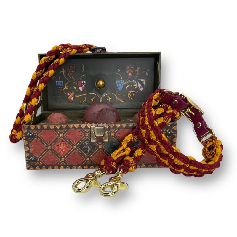 Handgefertigtes Paracord Halsband und Leine für Hunde, inspiriert von Harry Potter und Gryffindor. Stilvoll, individuell anpassbar und funktional!